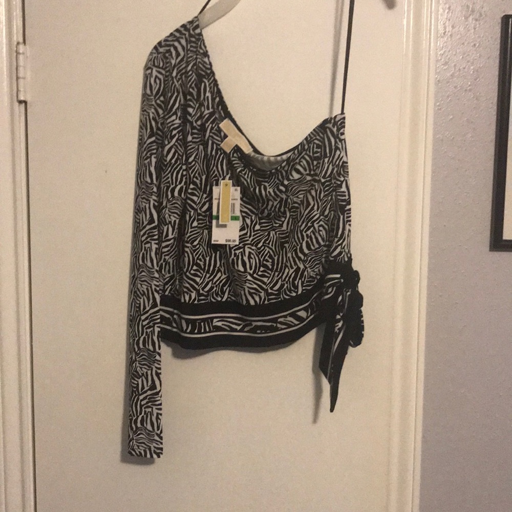Michael Michael Kors off the left shoulder Black & White